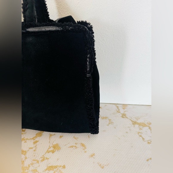 🔥🔥FINAL CLEARENACE 🔥🔥 UGG x TELFAR Black Suede Leather Tote Bag - Picture 5 of 11